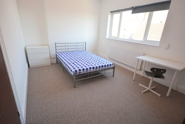 4 bed house, Reginald Street, Port Tennant, Swansea, SA18JX - Image 6