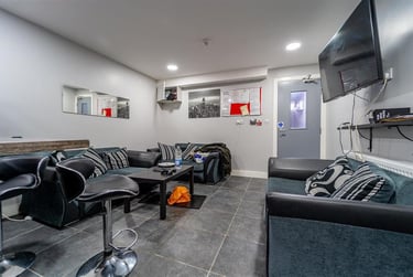 7 bed house, Hubert Road, Selly Park, Birmingham, B296EP - Image 3