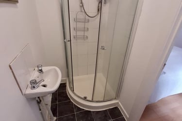 5 bed house, Nicholl Street, Mount Pleasant, Swansea, SA14HF - Image 12