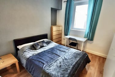 5 bed house, Nicholl Street, Mount Pleasant, Swansea, SA14HF - Image 5