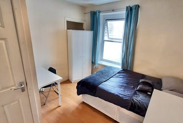 5 bed house, Nicholl Street, Mount Pleasant, Swansea, SA14HF - Image 8