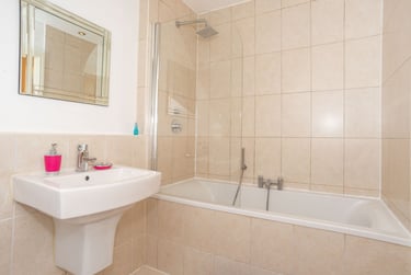 1 bed flat, Knighton Road, Stoneygate, Leicester, LE23HL - Image 11