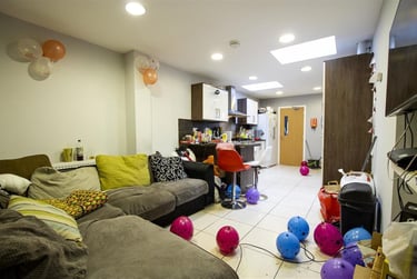 6 bed house, Teignmouth Road, Selly Park, Birmingham, B297AZ - Image 2