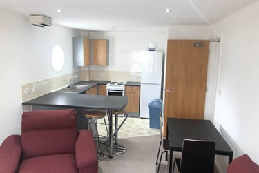 2 bed house, Crown Street, Georgian Quarter, Liverpool, L73LZ - Image 2