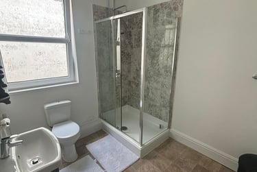 3 bed house, Watkin Street, Mount Pleasant, Swansea, SA16YF - Image 5