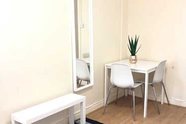 5 bed house, Rhyddings Park Rd, Brynmill, Swansea, SA20AQ - Image 3