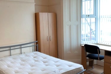 5 bed house, Rhyddings Park Rd, Brynmill, Swansea, SA20AQ - Image 7