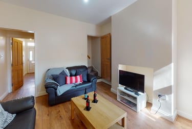 4 bed house, Latimer Street, City Centre, Leicester, LE30QE - Image 2