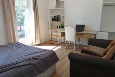 5 bed house, St Helens Avenue, Brynmill, Swansea, SA14NE - Image 7