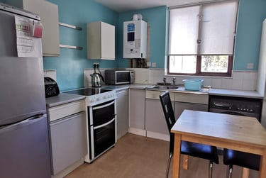 1 bed flat, Brunswick Court, Russell Street, Swansea, SA14HX - Image 1