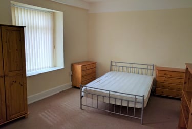 4 bed house, King Edwards Road, Brynmill, Swansea, SA14LW - Image 3