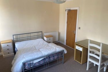 5 bed house, Rhondda Street, Mount Pleasant, Swansea, SA16EU - Image 4