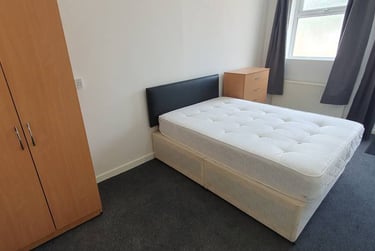 1 bed flat, 2, 18, Cathays, Cardiff, CF244BZ - Image 2