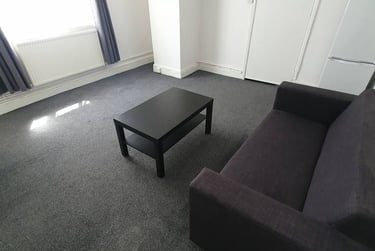 1 bed flat, 2, 18, Cathays, Cardiff, CF244BZ - Image 5