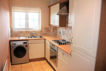 2 bed flat, Firbank, City Centre, Preston, PR56SU - Image 2