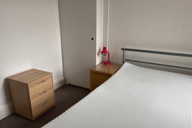 5 bed house, Cromwell Street, Mount Pleasant, Swansea, SA16EZ - Image 2