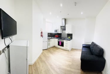 3 bed flat, 3Bed / 2Bath, Highfields, Leicester, LE11LB - Image 6