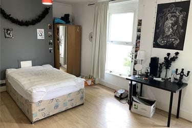 6 bed house, St Helens Avenue, Brynmill, Swansea, SA14ND - Image 1