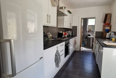 4 bed house, Western Street, Sandfields, Swansea, SA13JS - Image 5