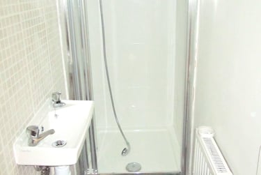 5 bed house, Rhyddings Park Road, Brynmill, Swansea, SA20AF - Image 9