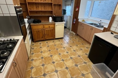 6 bed house, St Albans Road, Brynmill, Swansea, SA20BP - Image 2