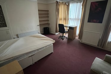 6 bed house, St Albans Road, Brynmill, Swansea, SA20BP - Image 3