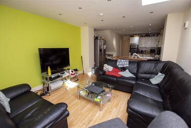 6 bed house, Heeley Road, Selly Park, Birmingham, B296EN - Image 1