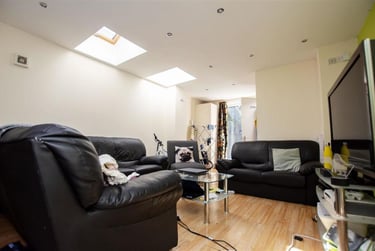 6 bed house, Heeley Road, Selly Park, Birmingham, B296EN - Image 2