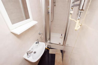 6 bed house, Heeley Road, Selly Park, Birmingham, B296EN - Image 11