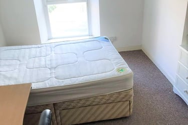 3 bed house, Rodney Street, Sandfields, Swansea, SA13UA - Image 4