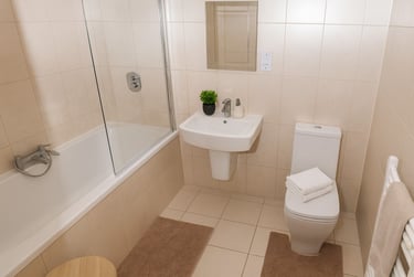 2 bed flat, (En-suites), Knighton Road, Stoneygate, Leicester, LE23HL - Image 4