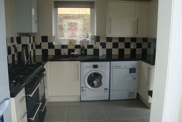 5 bed house, Cwmdonkin Drive, Uplands, Swansea, SA20RA - Image 2