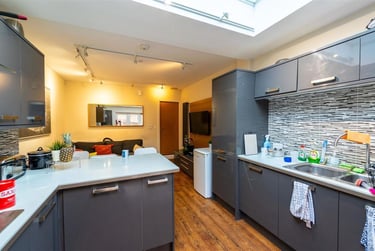 5 bed flat, Dartmouth Road, Selly Park, Birmingham, B296DR - Image 4