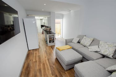 6 bed house, Hubert Road, Selly Park, Birmingham, B296EP - Image 1