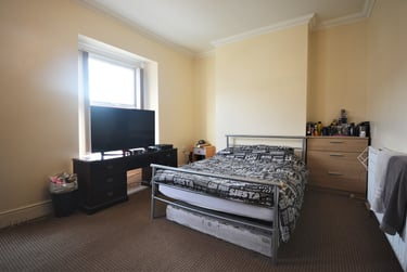 5 bed house, Ysgol  Street, Port Tennant, Swansea, SA18LF - Image 4