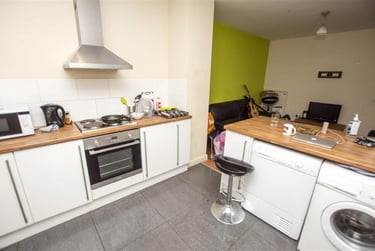 5 bed house, Heeley Road, Selly Park, Birmingham, B296EL - Image 3