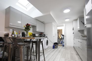 5 bed house, Heeley Road, Selly Park, Birmingham, B296EJ - Image 3