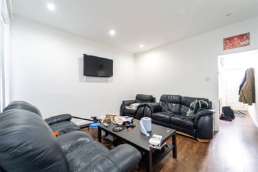 5 bed house, Warwards Lane, Selly Park, Birmingham, B297QR - Image 2