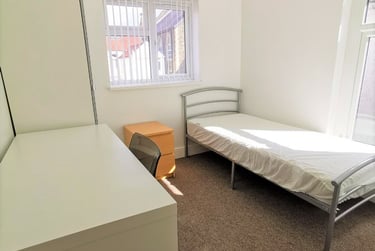 5 bed house, Marlborough Road, Brynmill, Swansea, SA20EB - Image 6