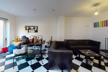 5 bed house, Macaulay Street, Aylestone Park, Leicester, LE27NJ - Image 2