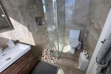 2 bed house, Cardiff Bay, Cardiff, CF105LG - Image 8