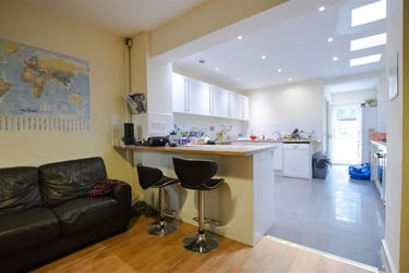 5 bed house, Hubert Road, Selly Park, Birmingham, B296ER - Image 1