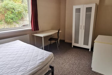 5 bed house, Rosehill, Mount Pleasant, Swansea, SA16HY - Image 3