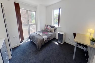 7 bed house, Salford, Seedley, M67HL - Image 2