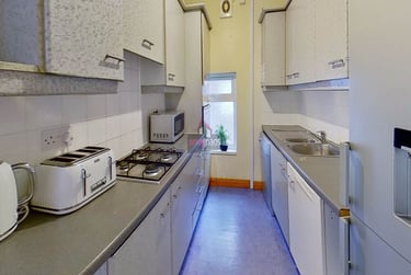 7 bed house, Salford, Seedley, M67HL - Image 10