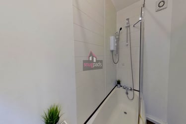 1 bed house, Salford, Ellesmere Park, M68HZ - Image 9