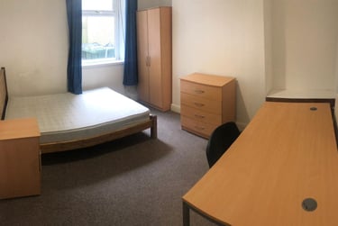 7 bed house, King Edwards Road, Brynmill, Swansea, SA14LW - Image 3