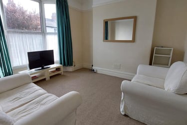 4 bed house, Hazel Road, Uplands, Swansea, SA20LX - Image 5