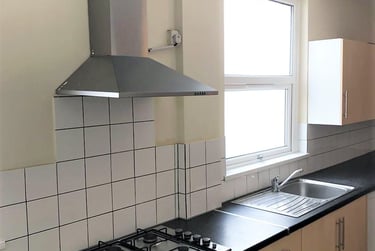 5 bed house, Rhyddings Park Road, Brynmill, Swansea, SA20AF - Image 2