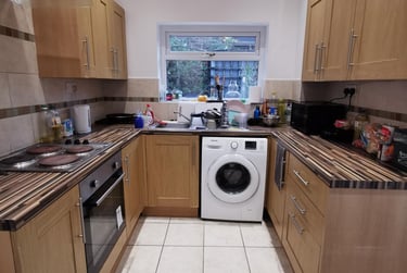 3 bed house, Rodney Street, Sandfields, Swansea, SA13UE - Image 3